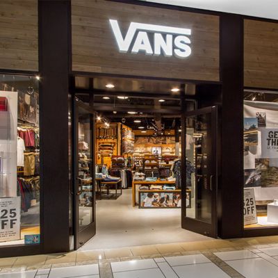 vans store countryside mall